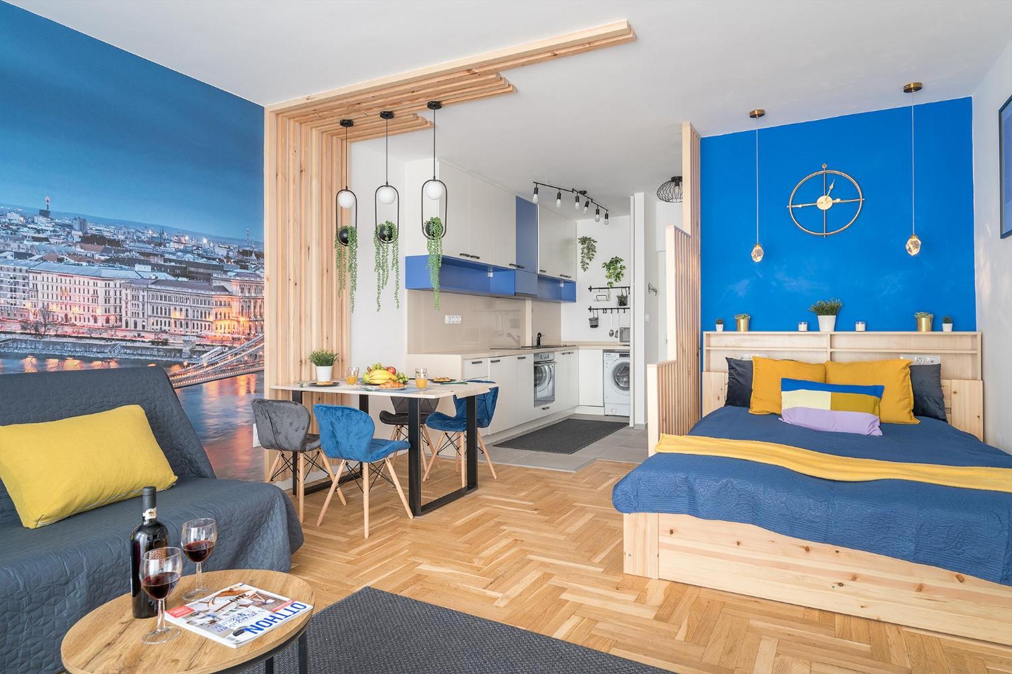 Newly Renovated!!! - Modern Apartment 10 Minutes From The Grand Boulevard Будапеща Екстериор снимка