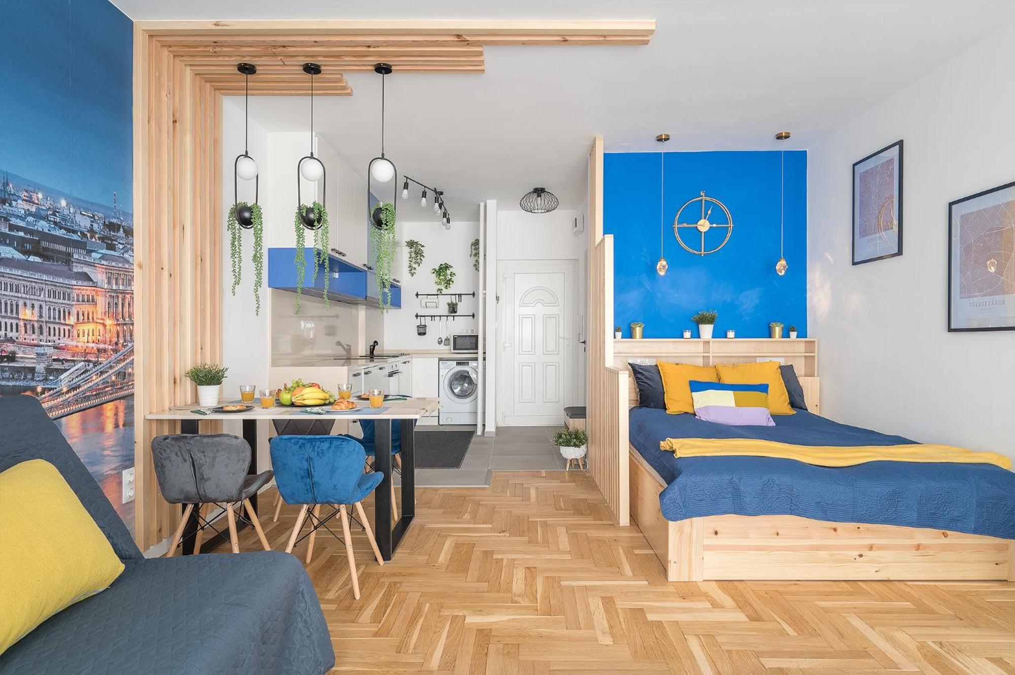 Newly Renovated!!! - Modern Apartment 10 Minutes From The Grand Boulevard Будапеща Екстериор снимка